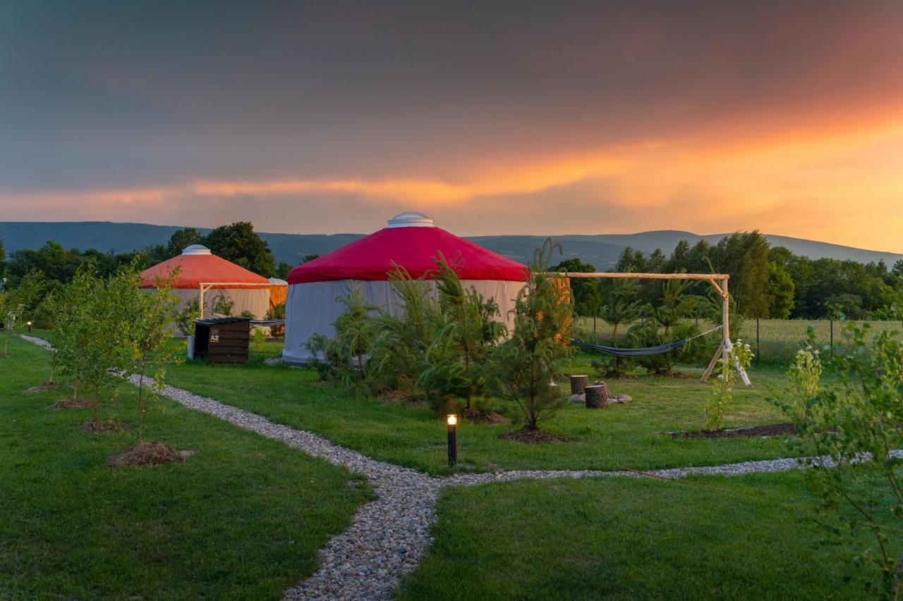 Gajowka  Izera Glamping Adults - Luksusowe Jurty&Spa מראה חיצוני תמונה