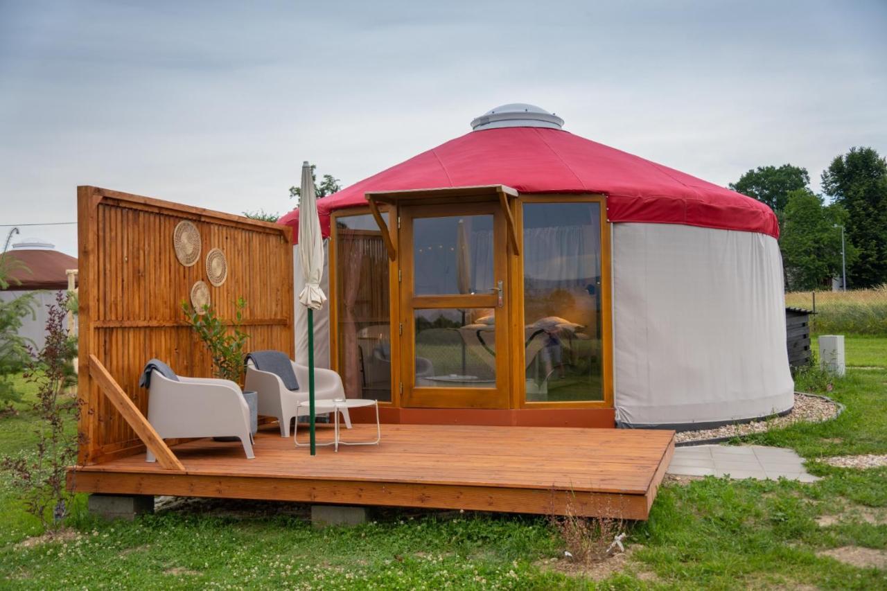Gajowka  Izera Glamping Adults - Luksusowe Jurty&Spa מראה חיצוני תמונה